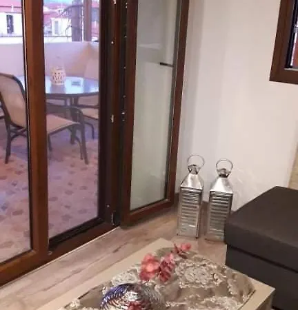 Koala Apartments- Irida, Elea Apartment
