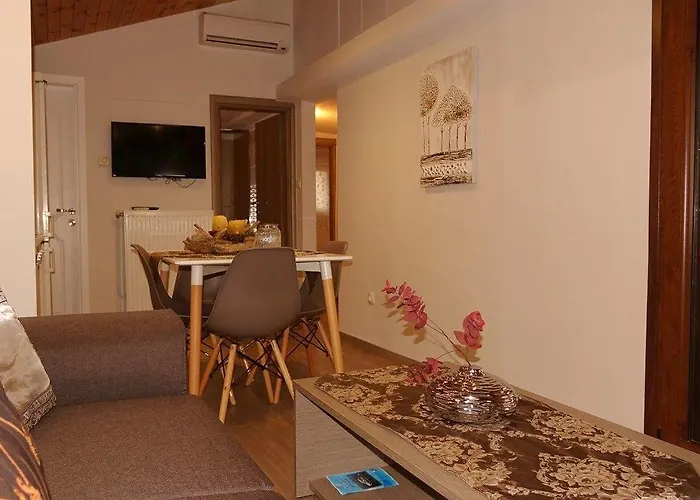 Koala Apartments- Irida, Elea Hotel