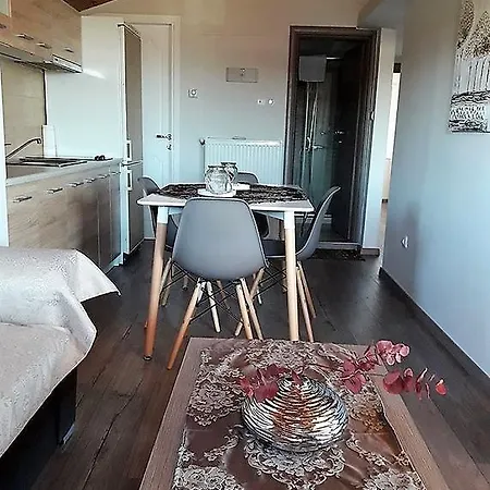 Koala Apartments- Irida, Elea Daire